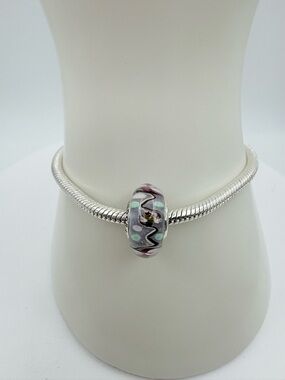 Pandora Bee and Flowers Murano Glass